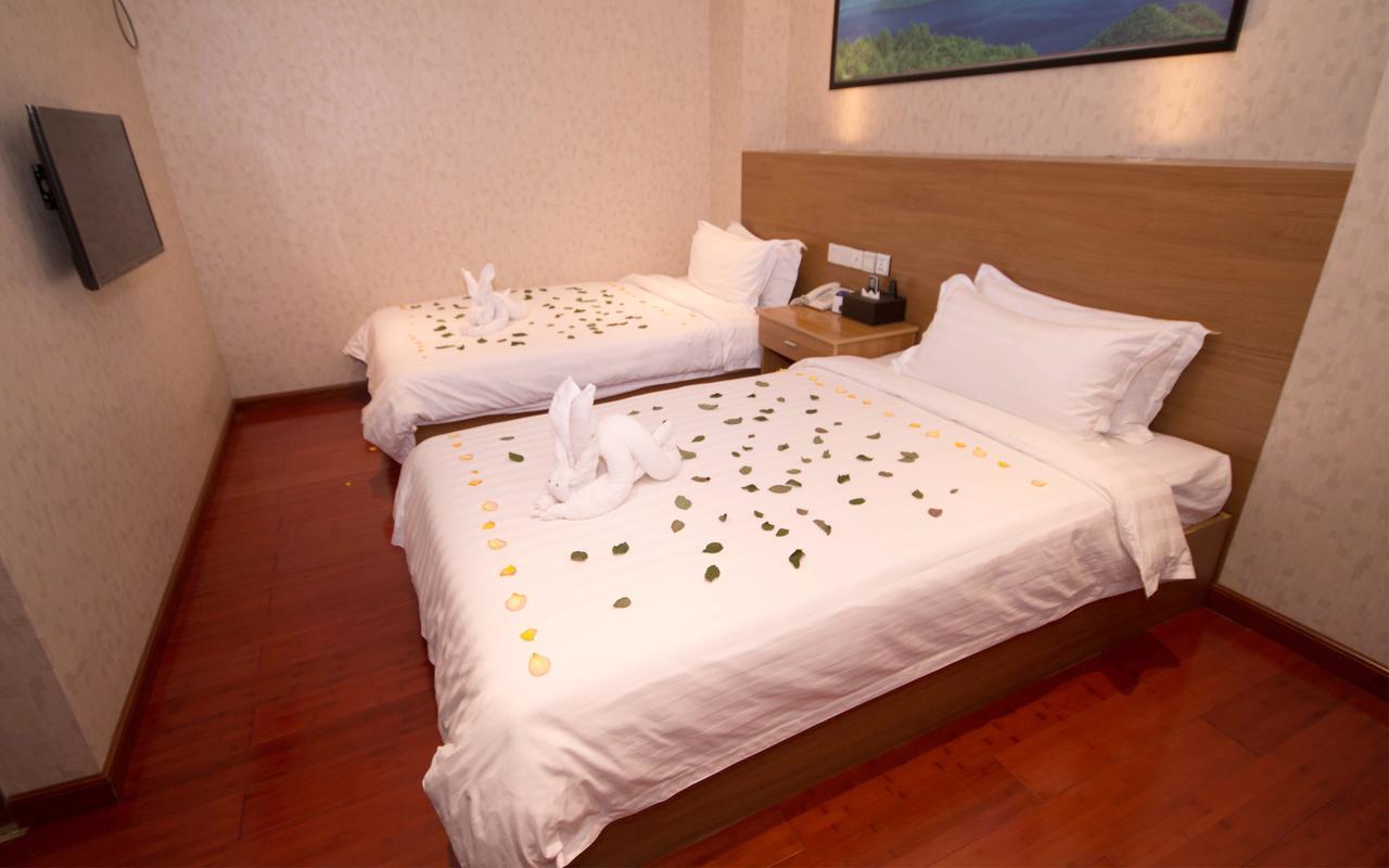 Sky Hotel Chinatown Yangon Exterior photo